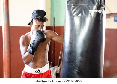 783 Boxing Cuba Images, Stock Photos & Vectors | Shutterstock