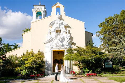 Modern + Elegant Miami Church Wedding | Coral Gables Congregational Church