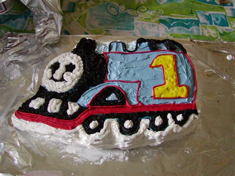 Terrible Thomas B-Day Cake | I am teh suk at cake decorating… | Flickr