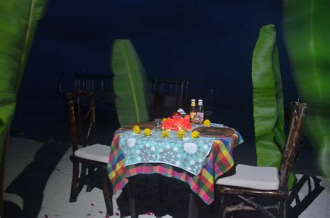 Romantic Beach Dinner – BEACH HEAVEN MALDIVES