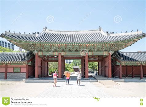 Beautiful and Old Architecture in Changdeokgung Palace in Seoul ...