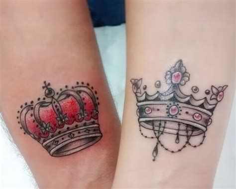 31 Crown Tattoo Ideas That Fit Royalty - Styleoholic