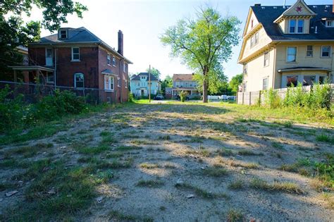 New Detroit Field Guide Released to Help Residents With Vacant Lots ...