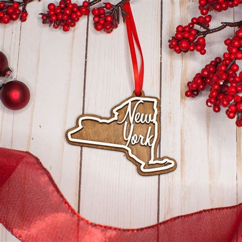 New York Christmas Ornament — Explore Dream Create