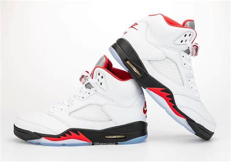 Air Jordan 5 Fire Red 2020 DA1911-102 Release Date | SneakerNews.com