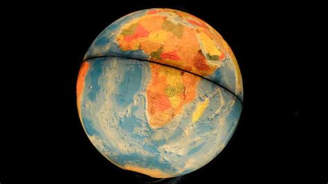 Visit the Equator- a journey around the Earth on Latitude 0