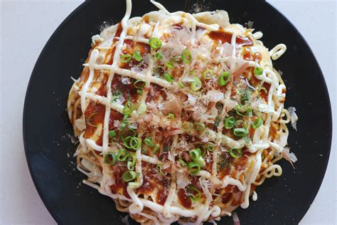 Hiroshima style Okonomiyaki | Asian Inspirations