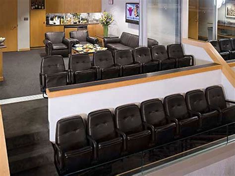 Day-of-Event Rental Suites - Premium Seating Options | United Center