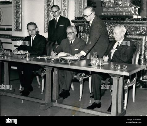 Non proliferation treaty 1968 hi-res stock photography and images - Alamy