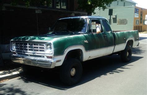 Curbside Classic: 1975 Dodge Power Wagon – A (Sort-Of) Civilized Outdoorsman