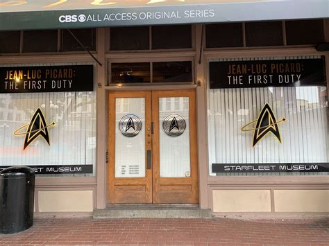 Entrance to the Starfleet Museum at San Diego Comic Con 2019 : r/StarTrekDiscovery