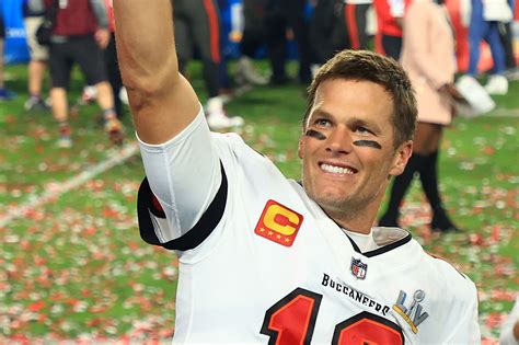 Super Bowl 2021 Recap: Tom Brady does it again, as Buccaneers dominate Chiefs 31-9 - Dawgs By Nature