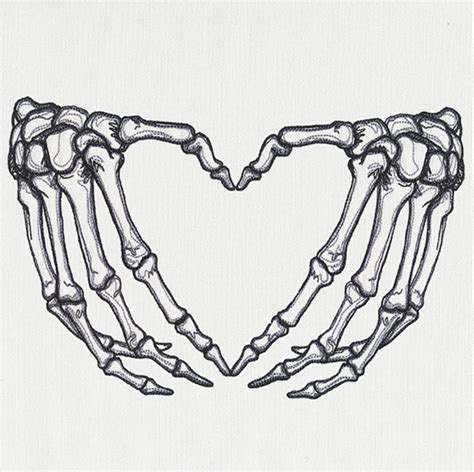 Me & PC GAMES: Inspiring Skeleton Hand Holding Heart Tattoo For ...