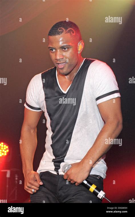 Jb gill jls performs g a y hi-res stock photography and images - Alamy