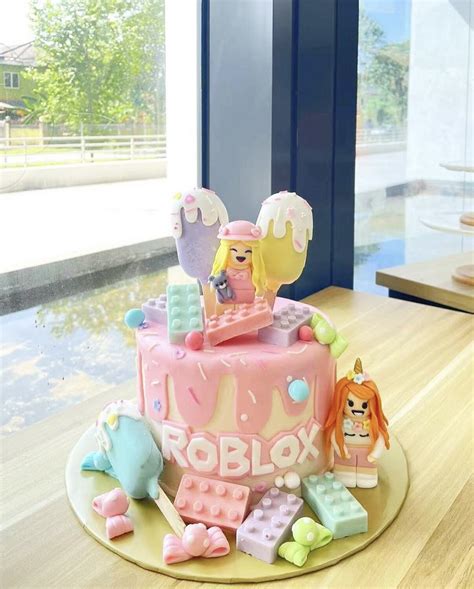 Roblox Girl Cake