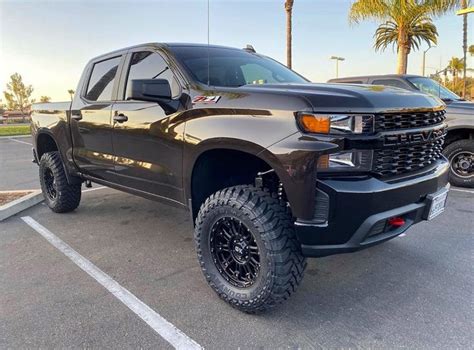 2019 Chevrolet Silverado Trail Boss equipped with a Fabtech 4" Lift Kit ...