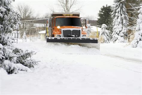 Snow Plow Approaching - Welcome to Norwich Public Utilities