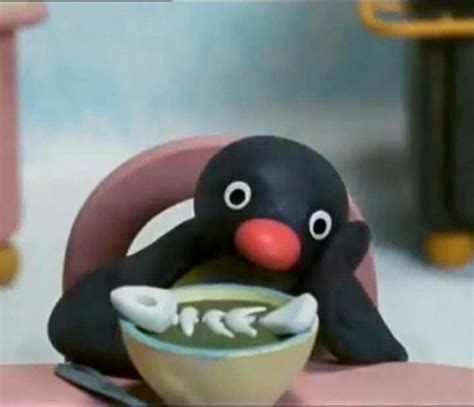 Mirando a la nada, pingu, cara Cartoon Memes, Cartoon Pics, Cartoons ...