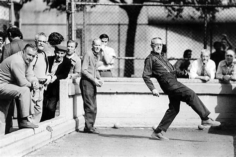 When the Clacking of Bocce Balls Echoed Around New York - The New York Times