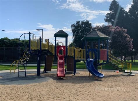 Rossmoor Park – Go Park Play