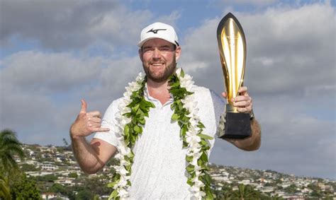 Grayson Murray slams home 39-footer to win second PGA Tour title at ...