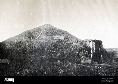 This photo of a Native American earth lodge dates to 1915. Earth Lodges ...