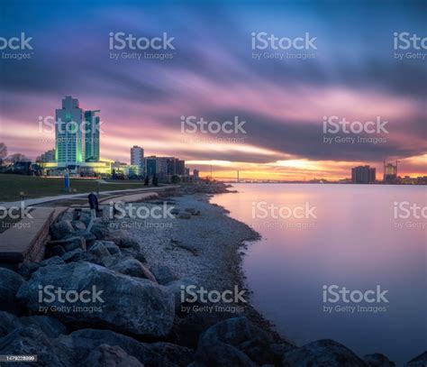 Windsor Ontario Skyline Stock Photo - Download Image Now - Ontario ...