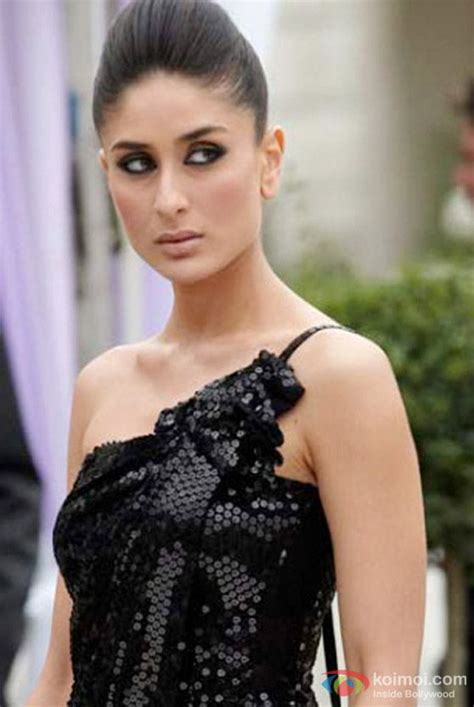 Kambakkht Ishq | Fashion, Kareena kapoor, Dresses