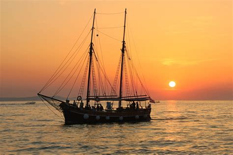 Free Images : sea, water, ocean, sunset, old, summer, vacation, travel, dusk, evening, vessel ...