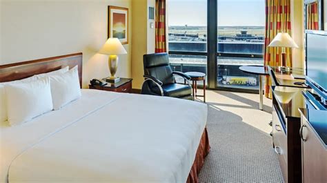 The Hilton Chicago O'Hare Airport Hotel