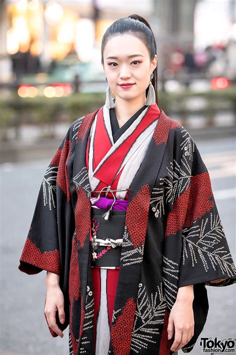 Japanese Street Style w/ Kimono Hazuki Kimono & Tomorrowland Ankle ...