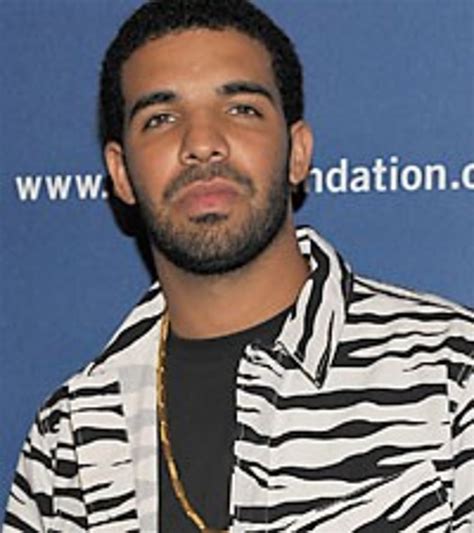 Drake Honored With Award From Songwriters Hall of Fame