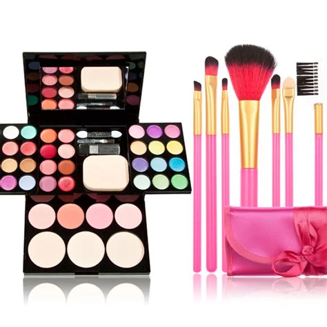 Makeup kit gift set - Baker City 10 Best Makeup Gift Sets - Top Beauty