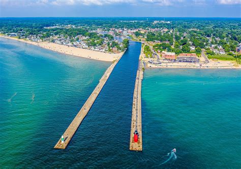 Exploring Michigan on a Paddleboard: The Best SUP Spots.