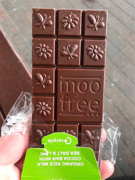 Moo Free Sea Salt & Lime Chocolate Review