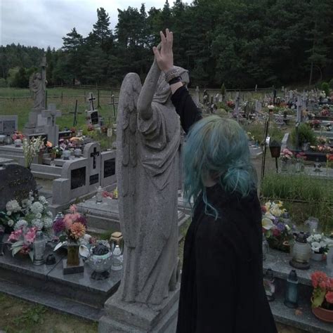 graveyard aesthetic on Tumblr