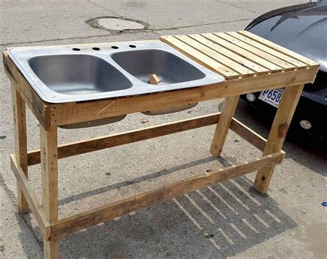 70 easy diy pallet project home decor ideas - Structhome.com in 2020 | Outdoor kitchen sink ...