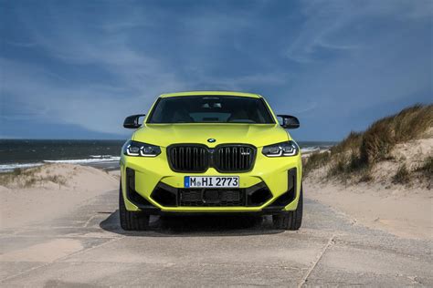 World Debut: 2021 BMW X4 M Facelift - Stunning in Sao Paulo Yellow