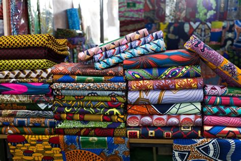 What Is Ankara Fabric? Everything You Need To Know - LIVE&WED