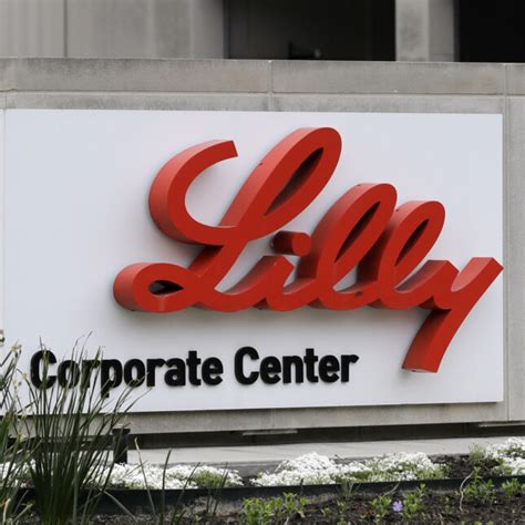 FDA approves Eli Lilly ulcerative colitis treatment Omvoh | STAT