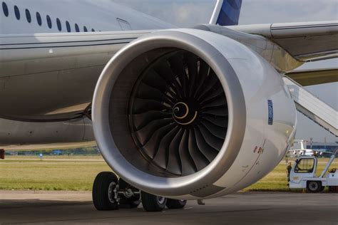 Airbus A350 Engine Showcase