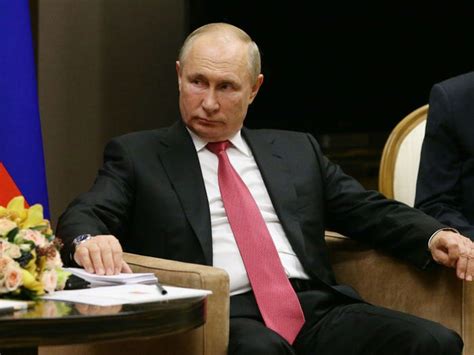 Putin's Shadowy Wealth Could Be Impossible to Target With Sanctions - Business Insider