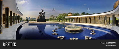 Tugu Negara Image & Photo (Free Trial) | Bigstock