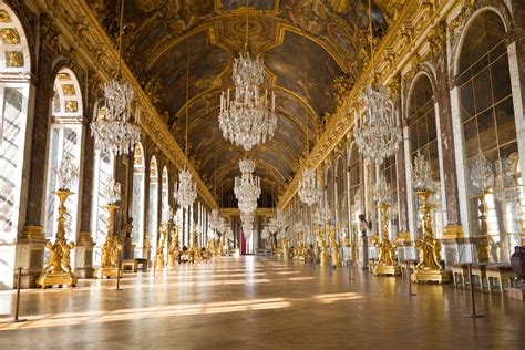 The Palace of Versailles is hosting a rave in its Hall of Mirrors - Business Insider