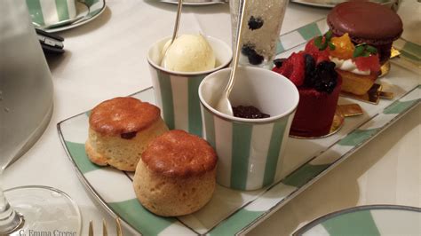 Claridge's Afternoon Tea | Adventures of a London Kiwi