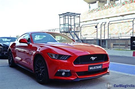 ford-mustang-india-test-drive-review-images (5) - CarBlogIndia