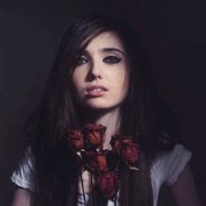 Eugenia Cooney - Age, Family, Bio | Famous Birthdays