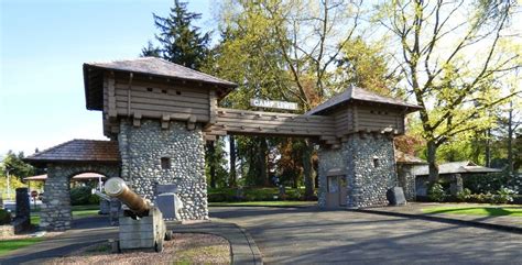 Fort Lewis (1) - FortWiki Historic U.S. and Canadian Forts