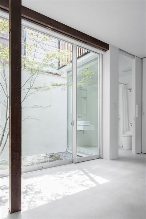 A Renovated Machiya with a Tranquil Courtyard in Kyoto | Machiya house ...