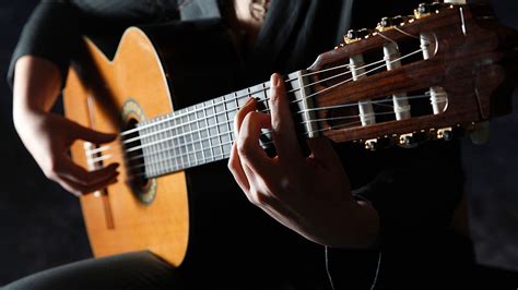 Book spanish guitar for events in Barcelona - Eventos Barcelona